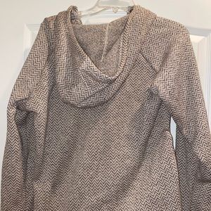 Columbia sweatshirt with hood